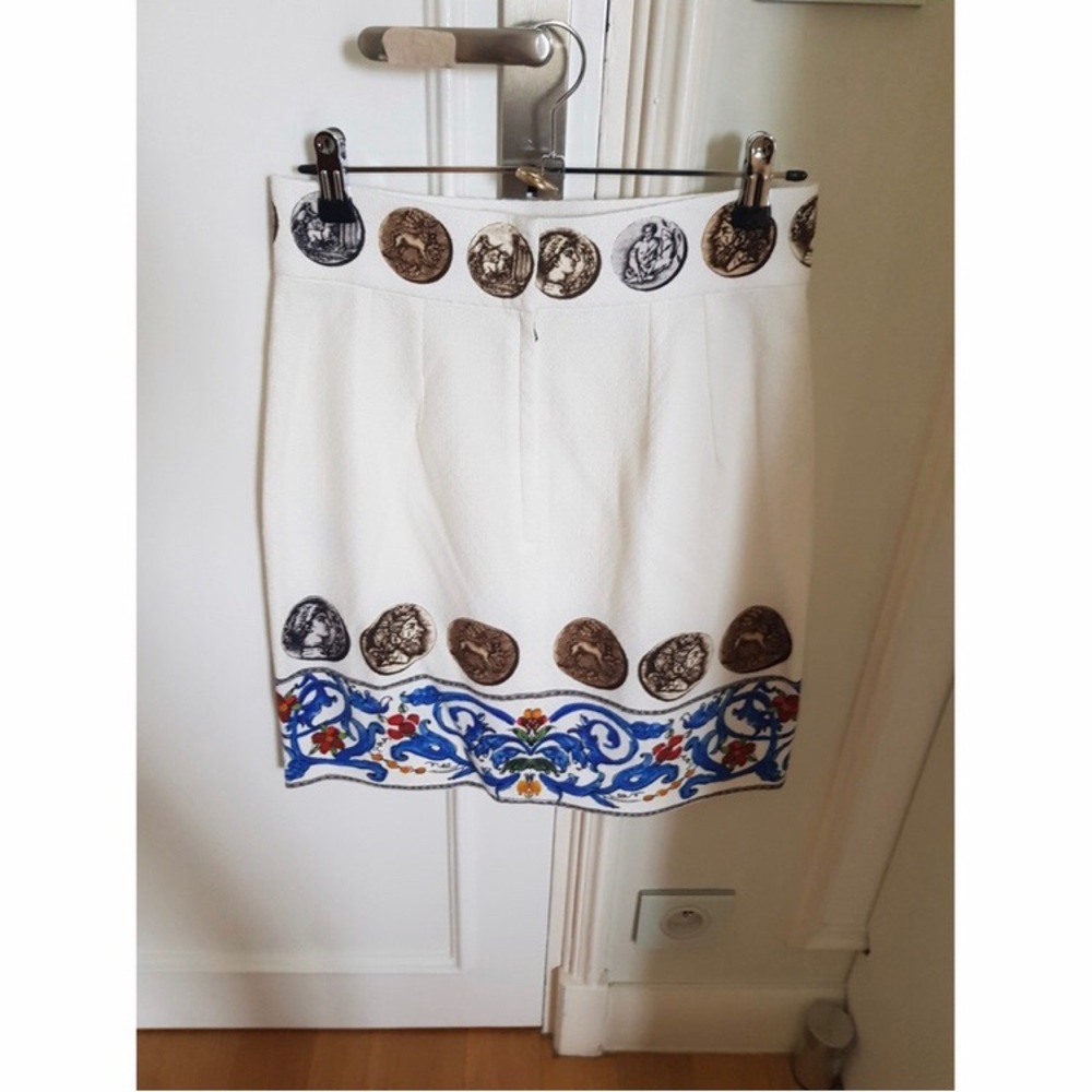 Chic Dolce & Gabbana mini skirt (original)